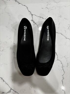 Wishbone Black Ballet Flats with Bow Accent